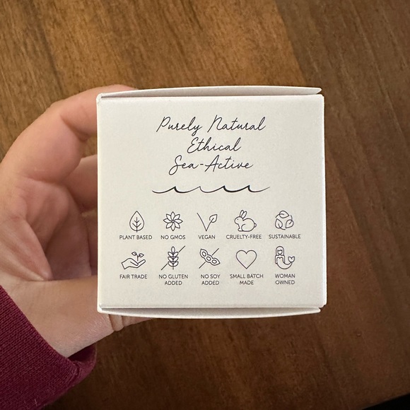 Earth Harbor Glow Juice Refining Enzyme Mask - Picture 4 of 4